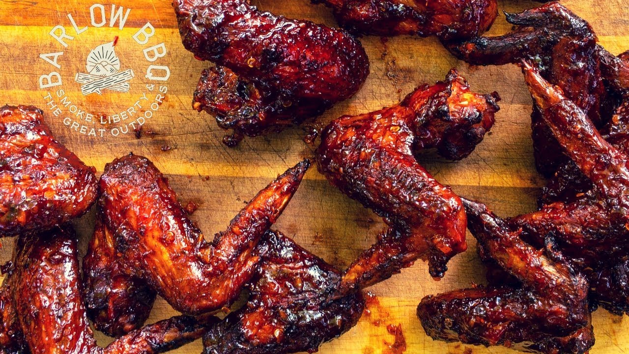 Asian Chili BBQ Wings on the Weber Kettle Grill | Slow N Sear Smoked Hot Wings | Barlow BBQ