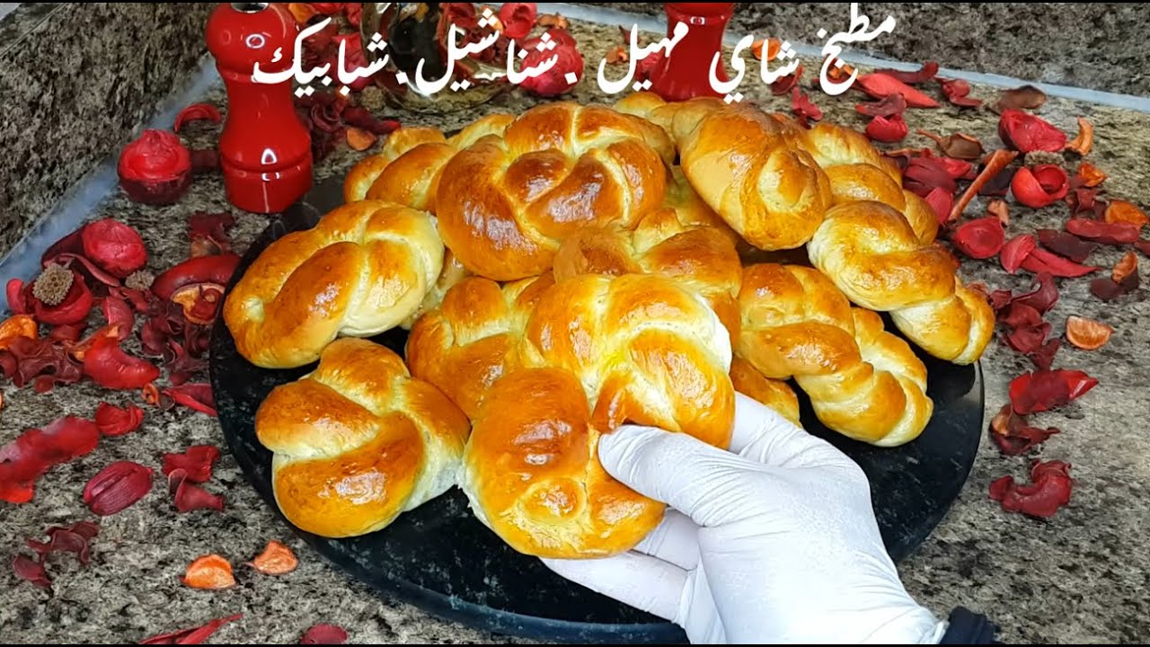 لفة الخميره.عجينه كالريش وطريقه سهله.مطبخ شاي مهيل