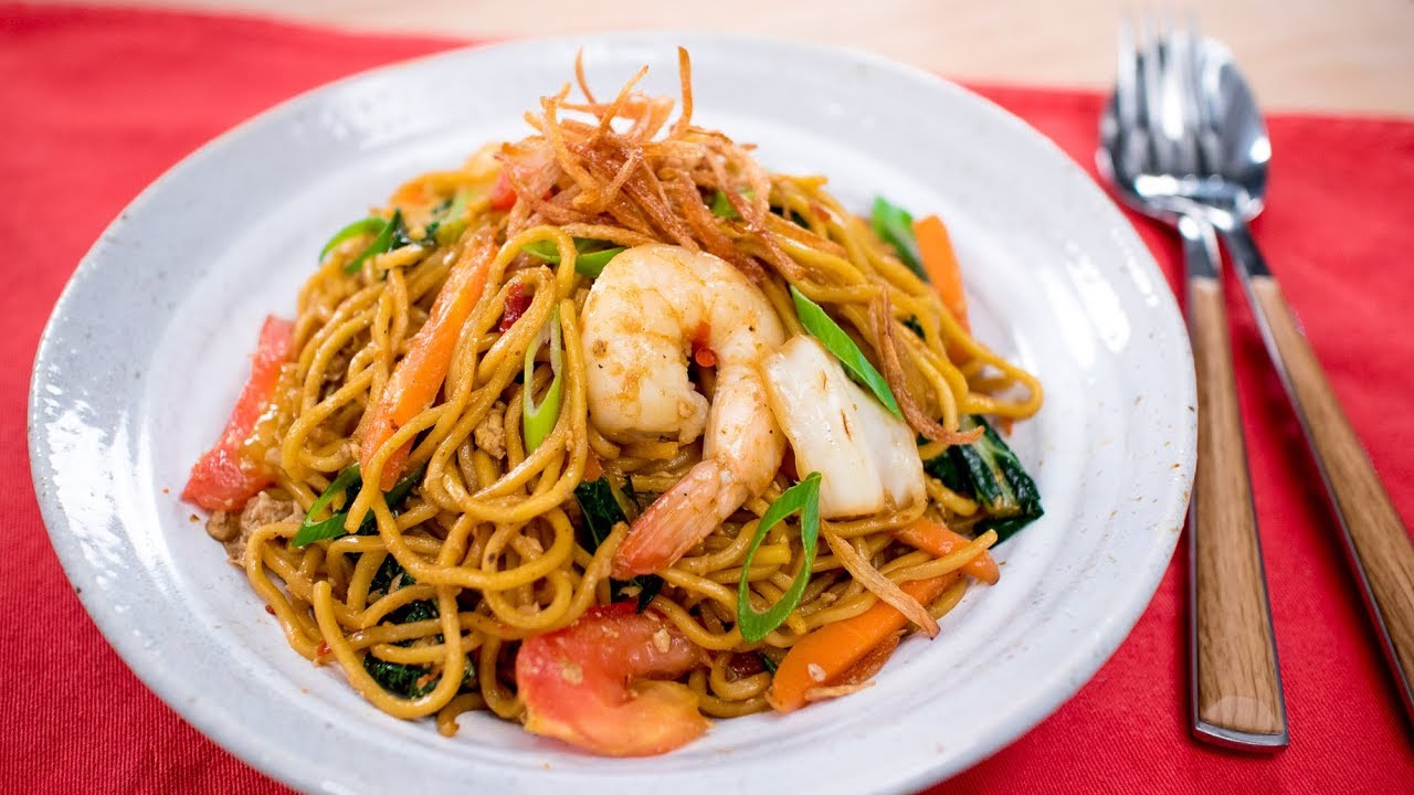 Indonesian Mie Goreng Recipe (wok-fried egg noodles) - Pai's Kitchen