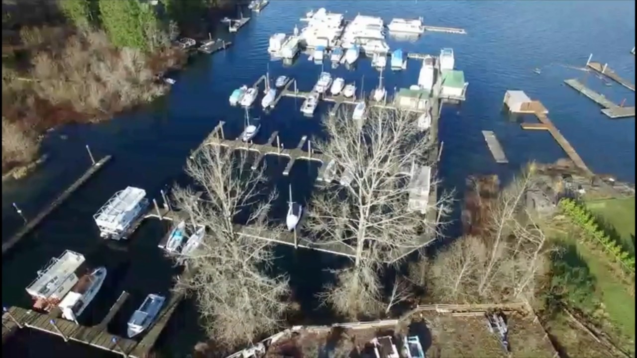 Cowichan Lake Marina