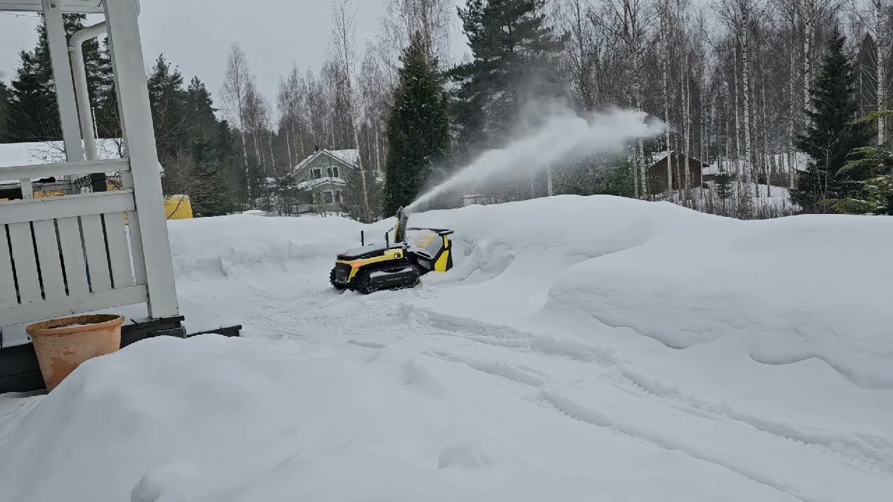 Yarbo - The World's FirstMulti-purpose Intelligent Yard Robot - First Run In Finland 2024