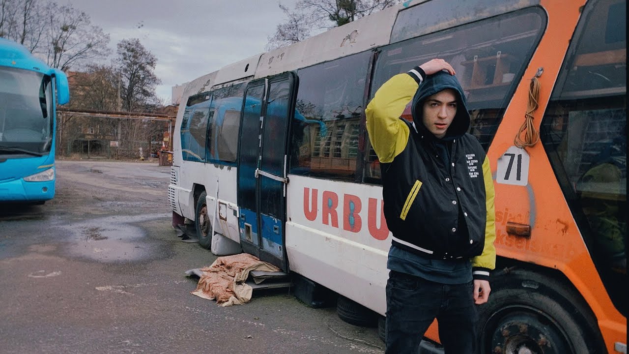 Młody Ozi - ART (Official Video)
