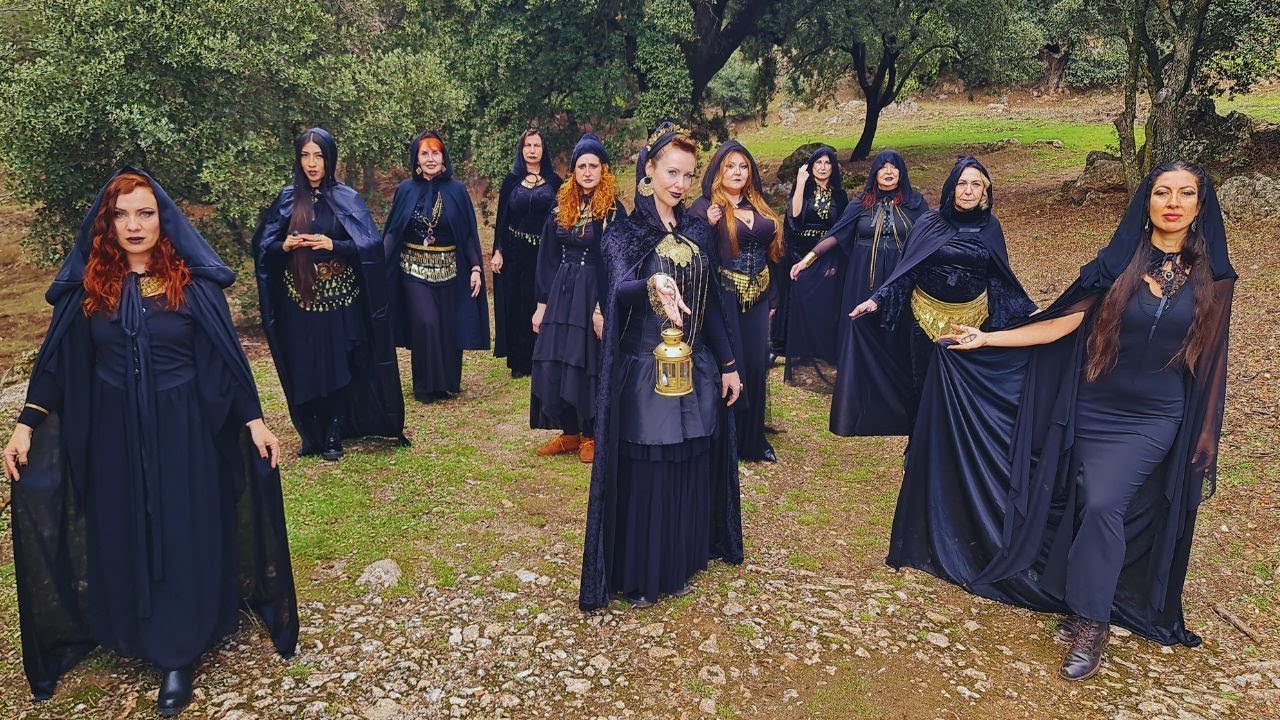 MOIRAS | Brujas del Tiempo y el Destino · Danza Ritual Colectiva · Irene Aivar