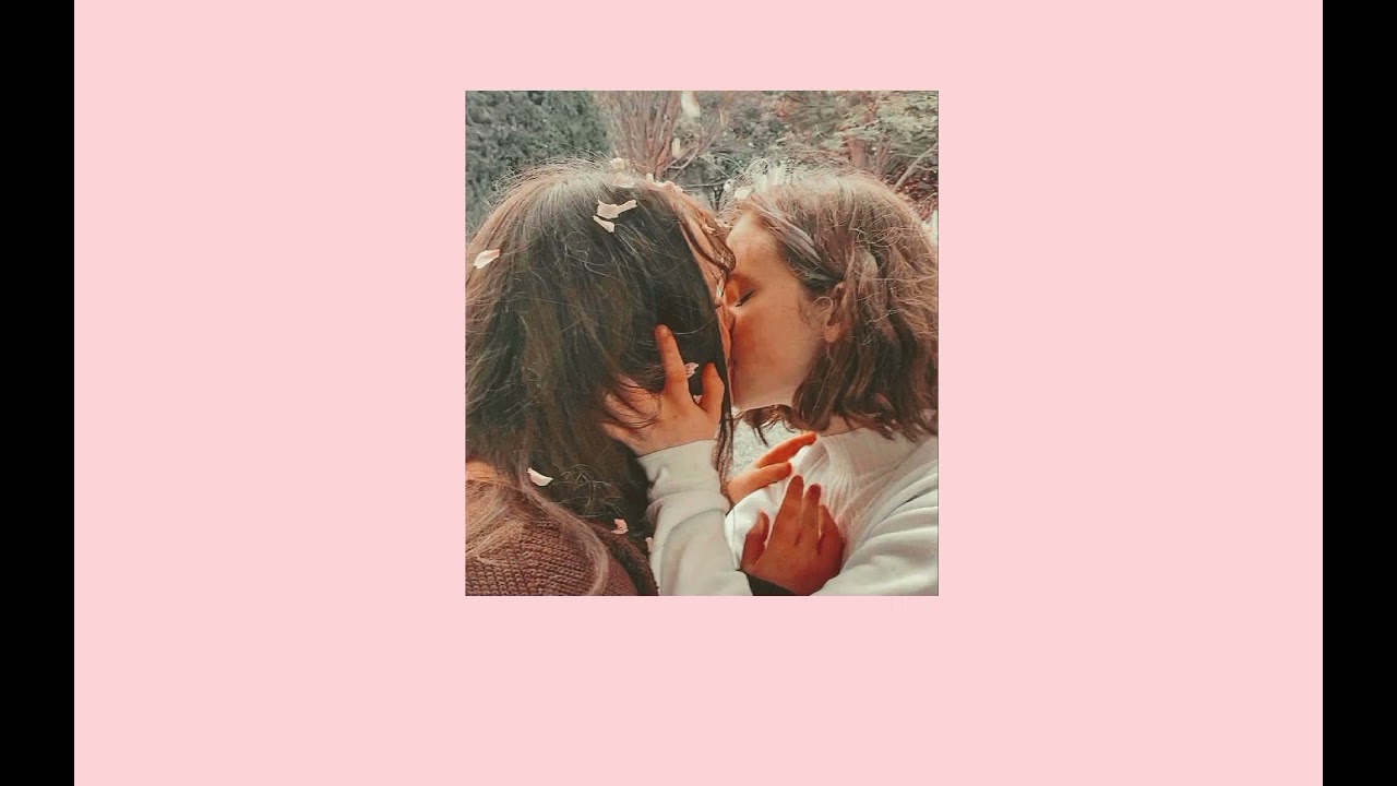 🩷𝐲𝐨𝐮`𝐫𝐞 𝐬𝐨 𝐢𝐧 𝐥𝐨𝐯𝐞 𝐰𝐢𝐭𝐡 𝐡𝐞𝐫🩷 ~ 𝐀 𝐖𝐋𝐖 𝐏𝐋𝐀𝐘𝐋𝐈𝐒𝐓
