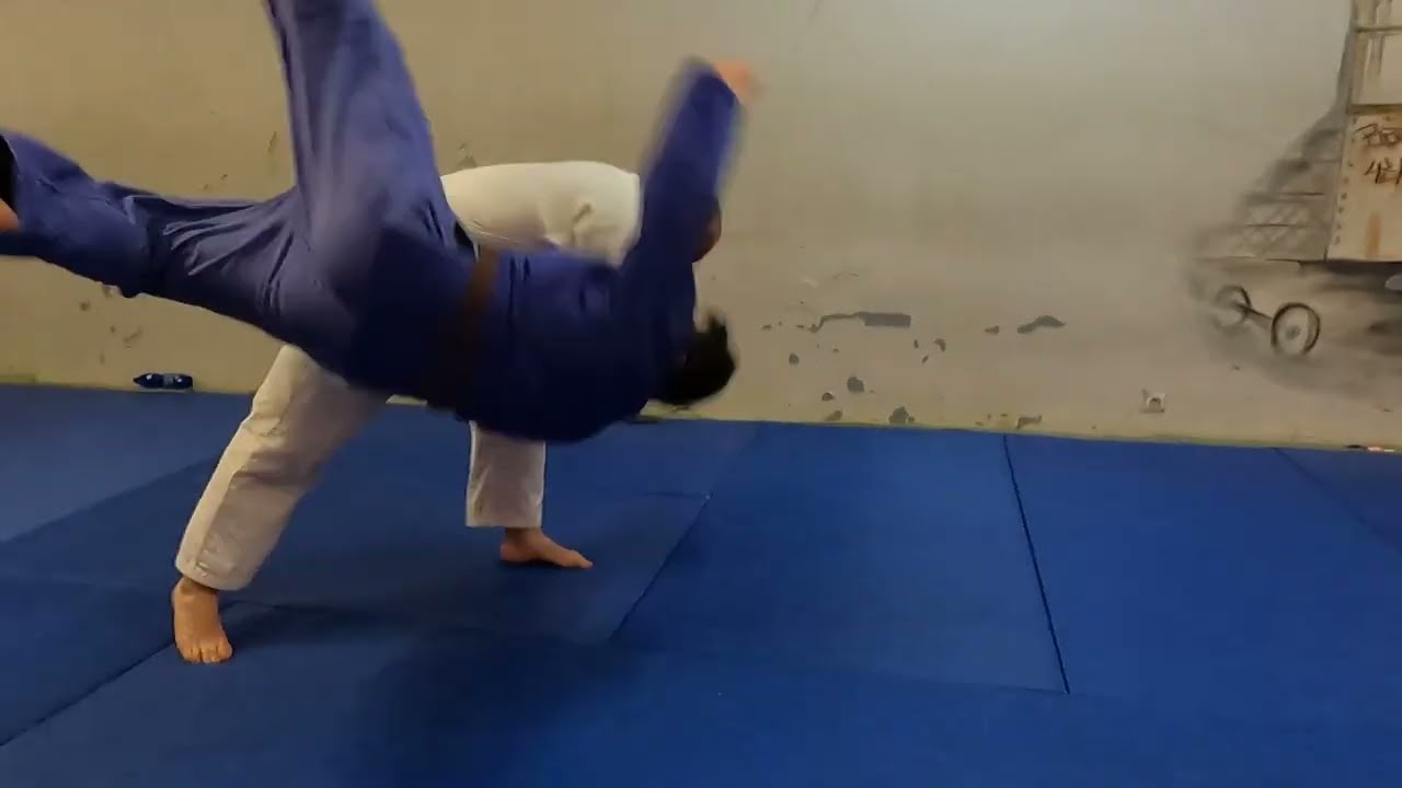 Krakowska 98 - trening judo masters