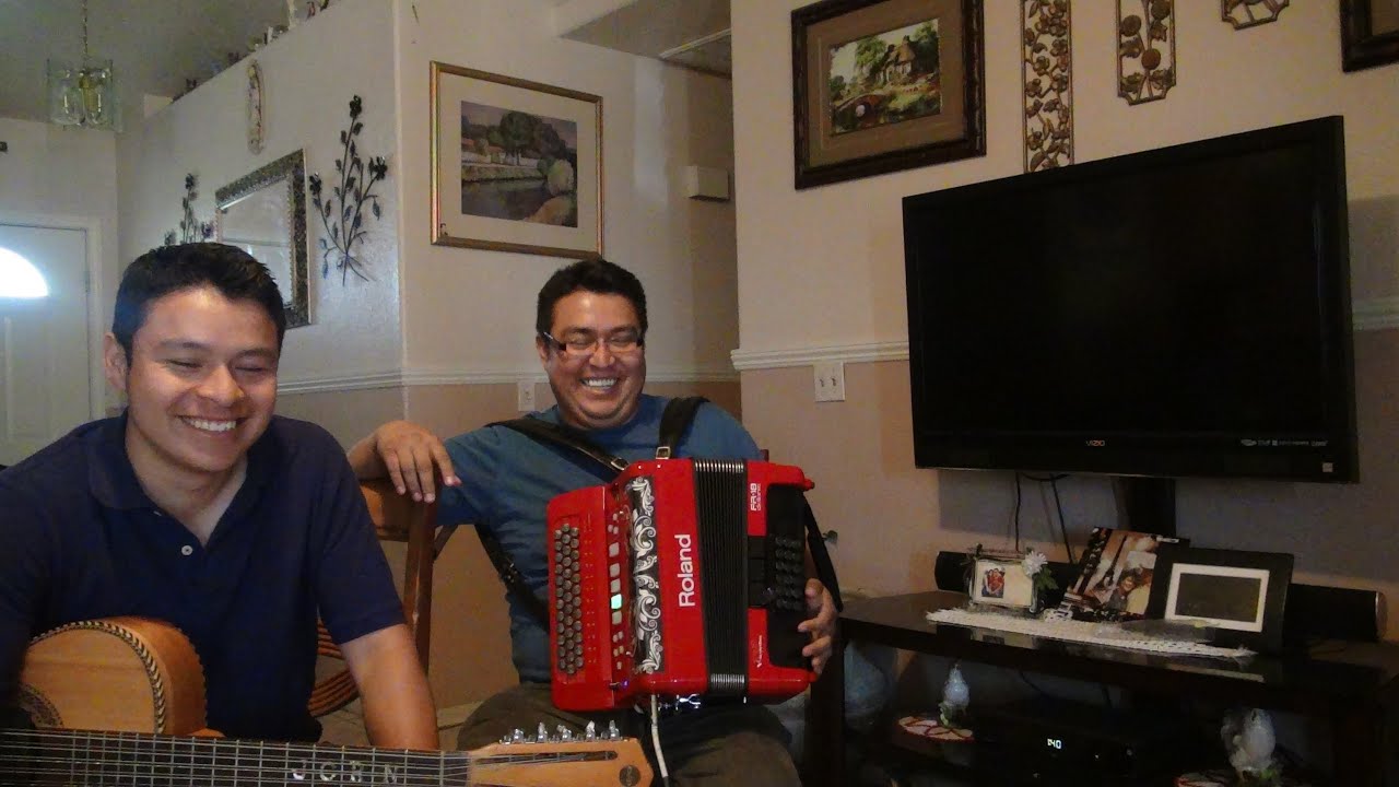 MARIO ROSAS ZAPATEADO EN ACORDEON ROLAND FR18