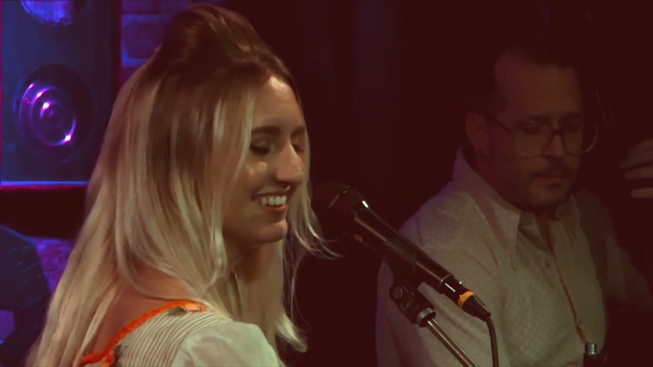 Walk like it, Talk like it (Live at Evening Muse) 