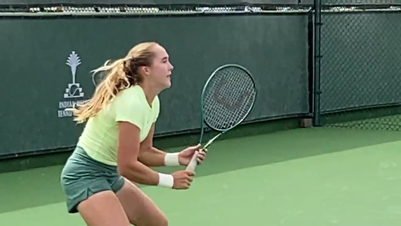 Mirra Andreeva vs Donna Vekic: Stunning Female Tennis Players in Practice #WTA #IndianWells 109