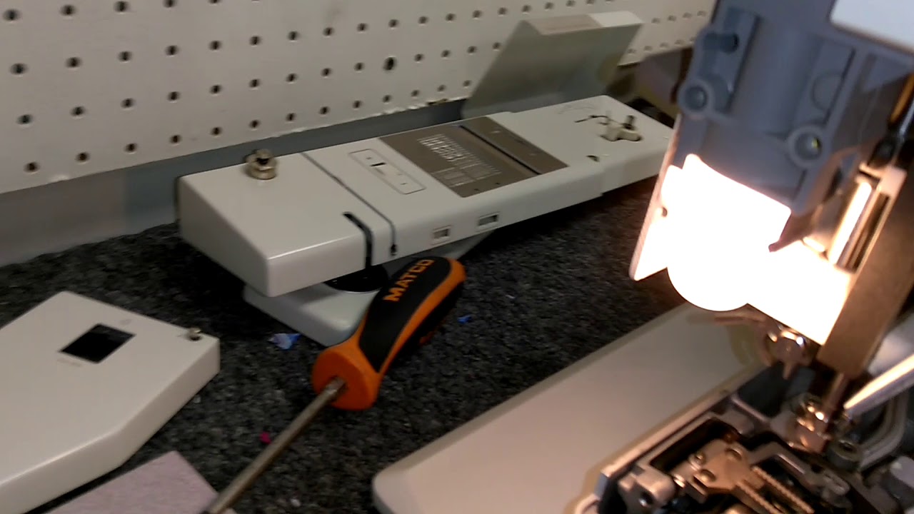 Bernina 930 oiling and greasing (Darlene)
