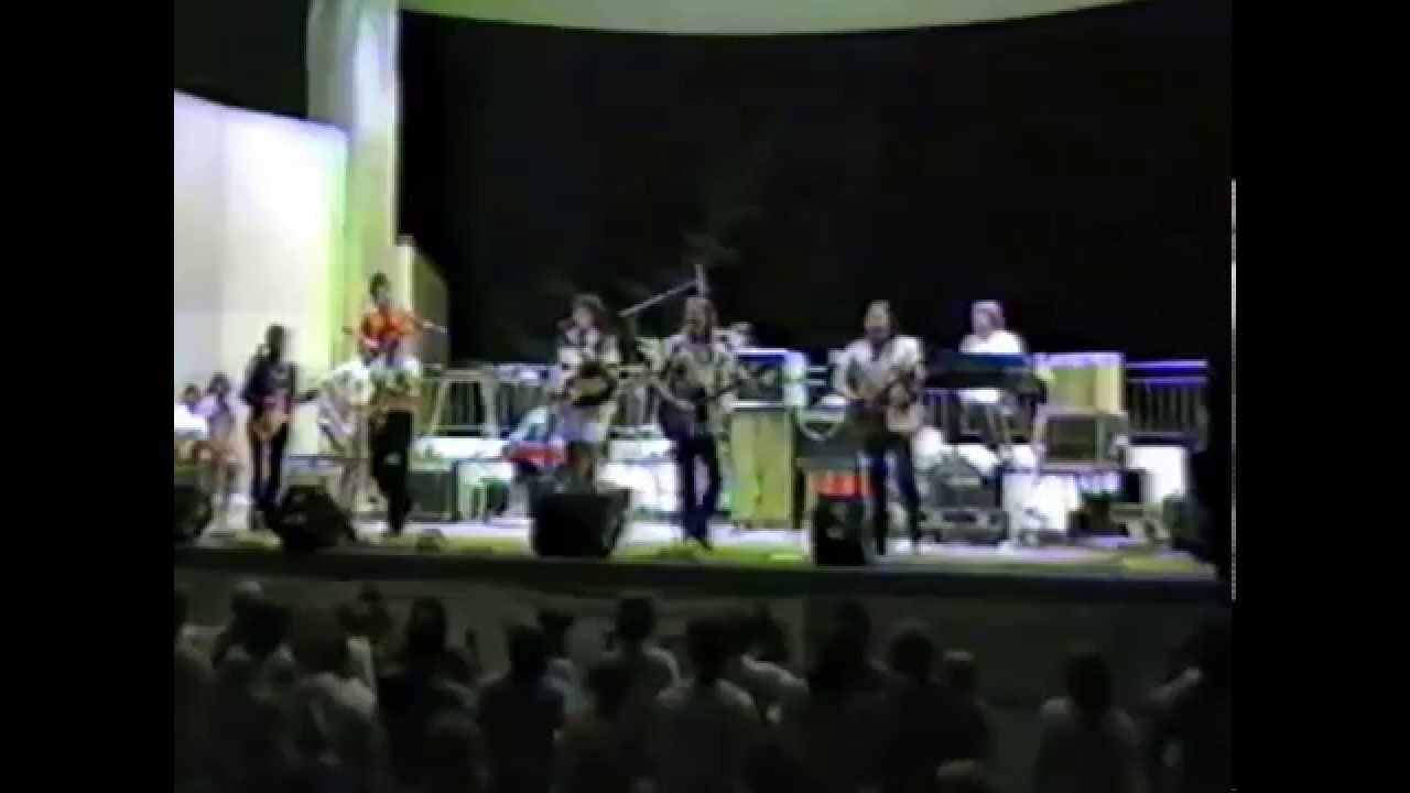 Pure Prairie League Live performs Larry Goshorn's 