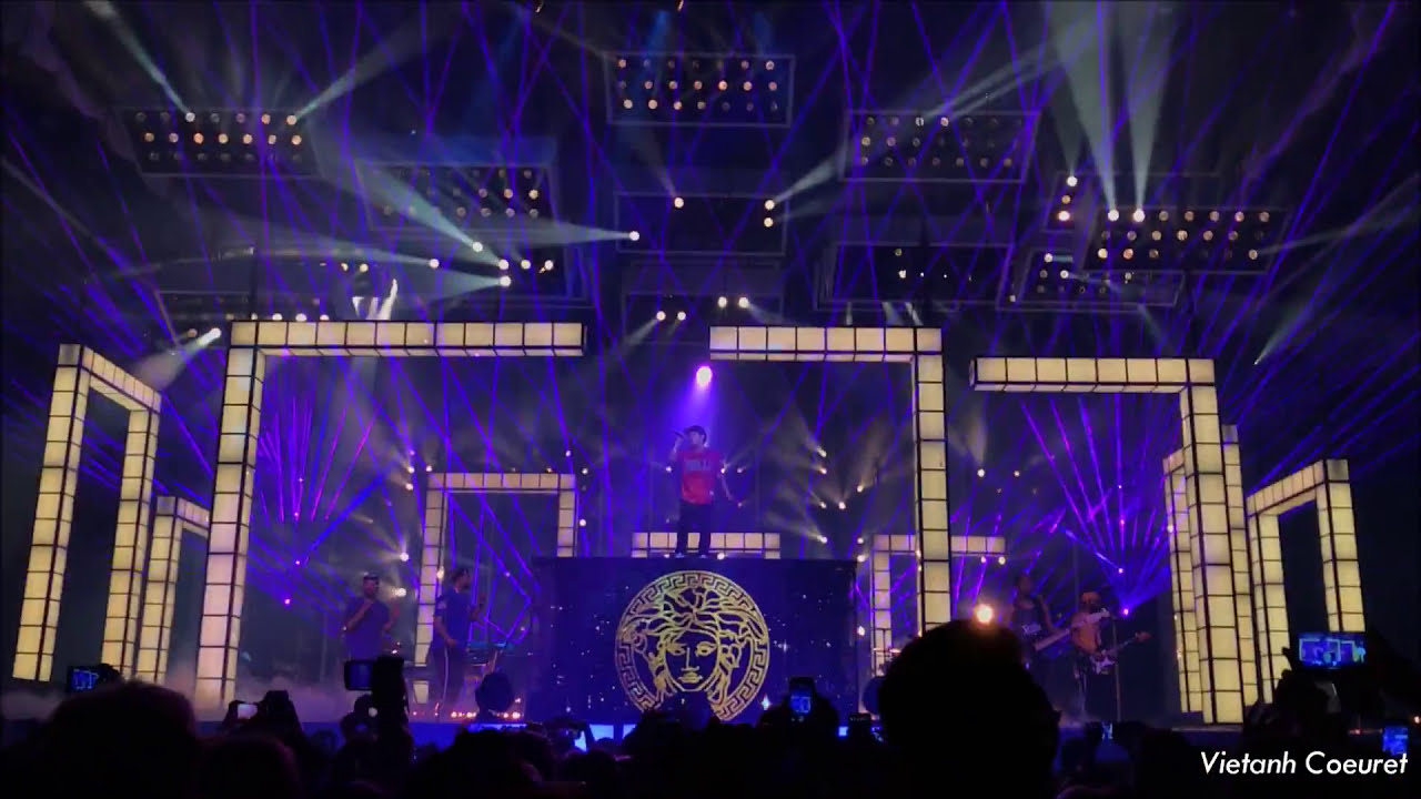 Bruno Mars - Versace On The Floor Live 24K Magic World Tour Paris Accor Arena 05.06.2017