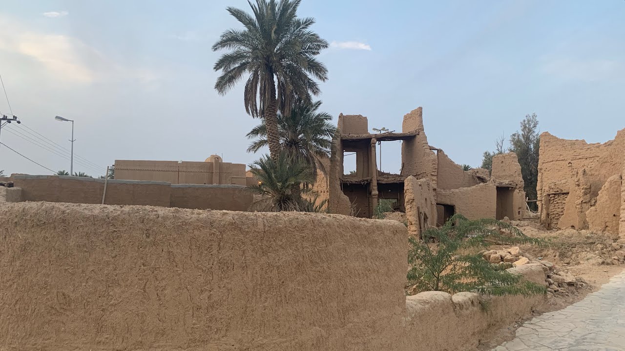 (٣٣)دخل على والده واحس انه ضايق صدره