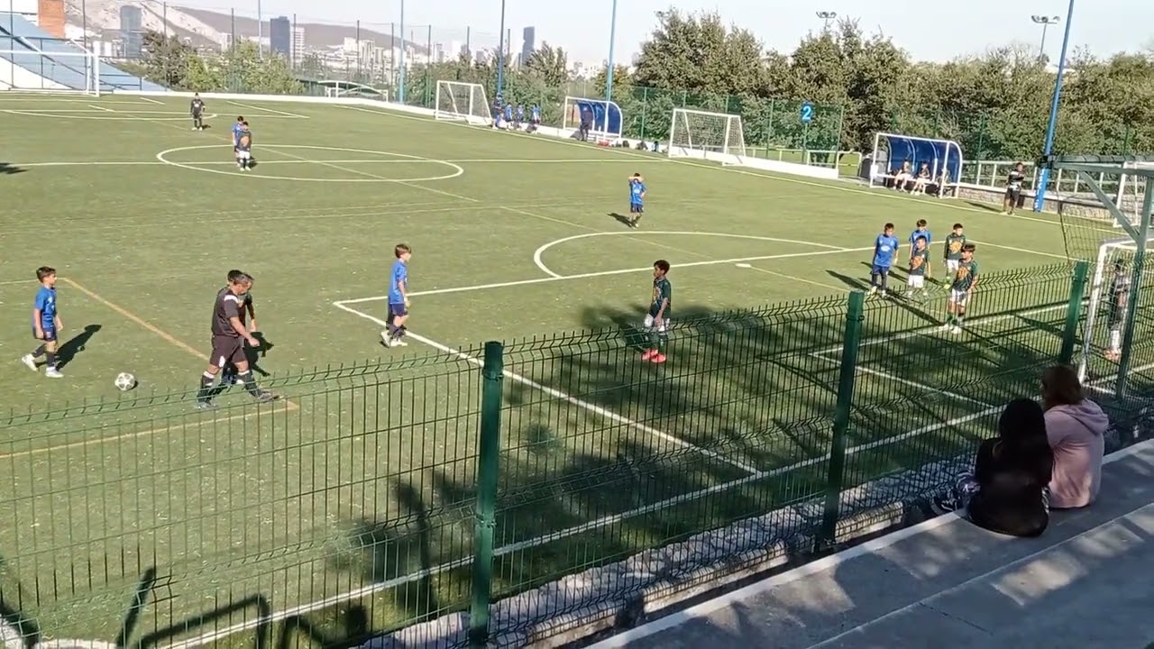 Leon poniente  vs Dragon force liga j5 san Pedro categoría 2015