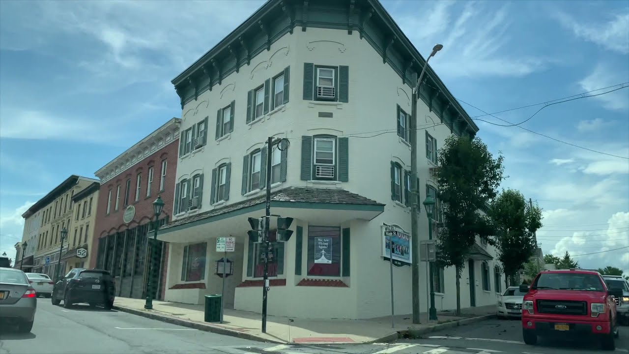 DRIVING THROUGH WALDEN NEW YORK NY -BEAUTIFUL- MUST SEE