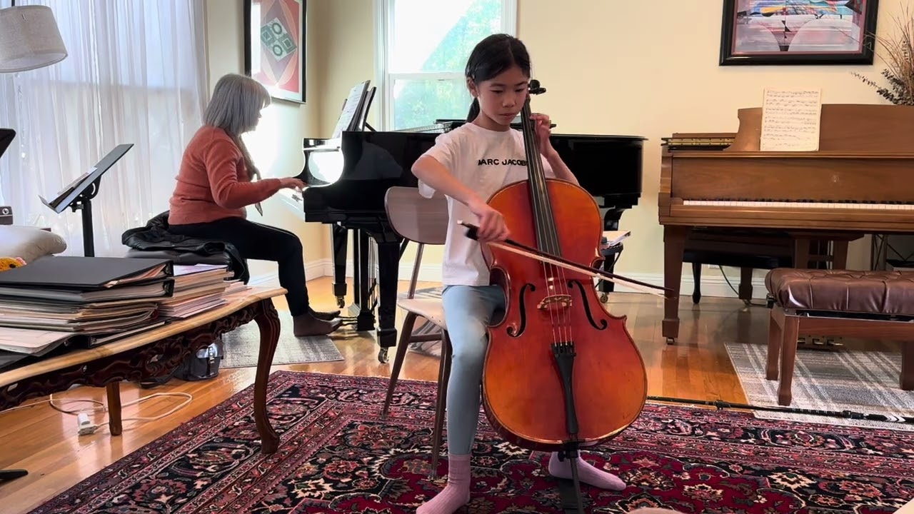 Bach Allegro Moderato - Kaylee Liu, 10 years old 