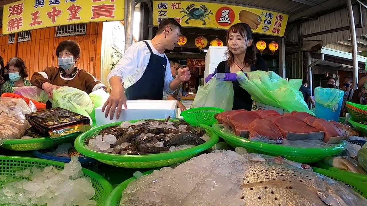 干貝別人賣2盒500的啦 自己看我們怎麼賣 #興達港王中皇 #高雄興達港 #海鮮叫賣 #海鮮拍賣