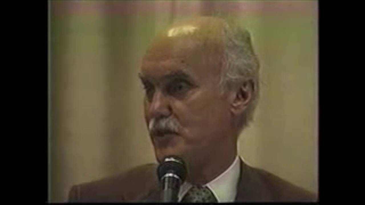 Ram Dass talks about Neem Karoli Baba, Larry Brilliant, service, and the birth of Seva Foundation