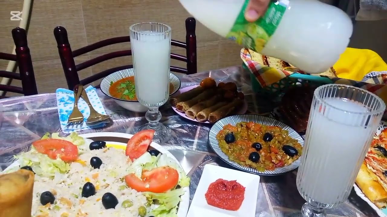 وصفة شربة فريك وخبز الدار خفيف ريشة ناجحة و سريعة للمبتدئين 🌸