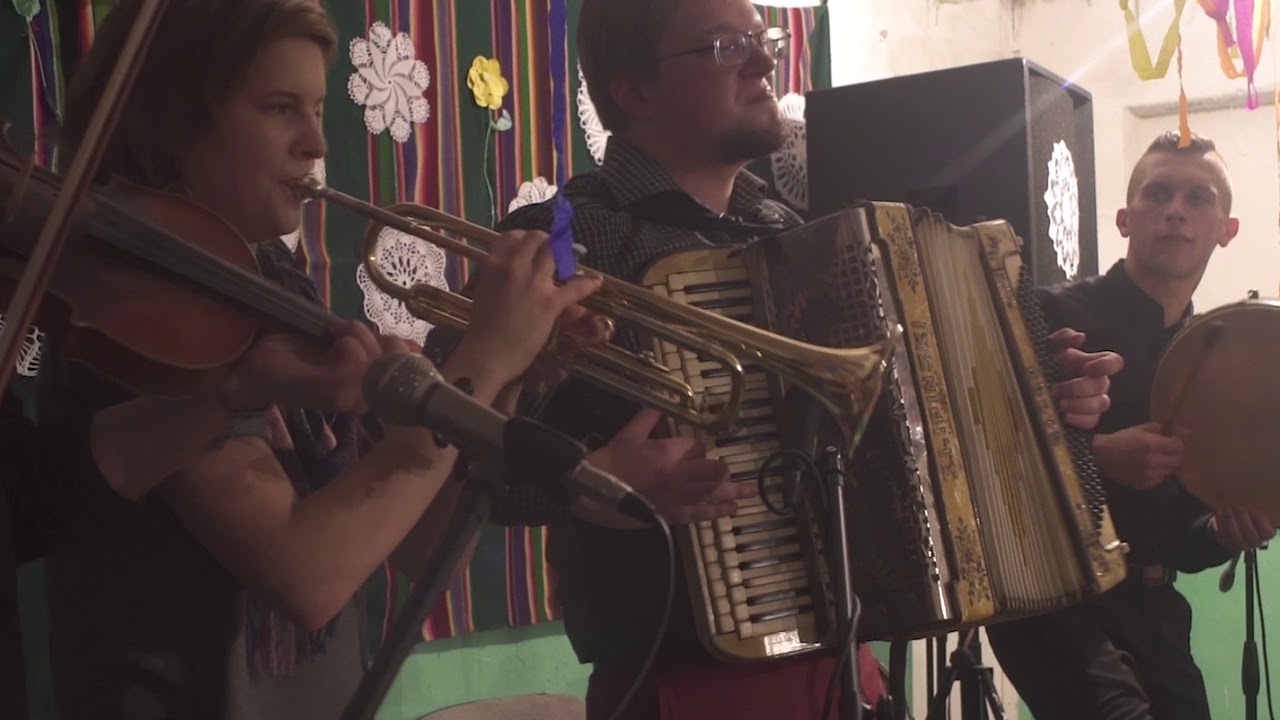 Wiejski Klub Tańca w Wirze - Zimończyk i spółka - polka