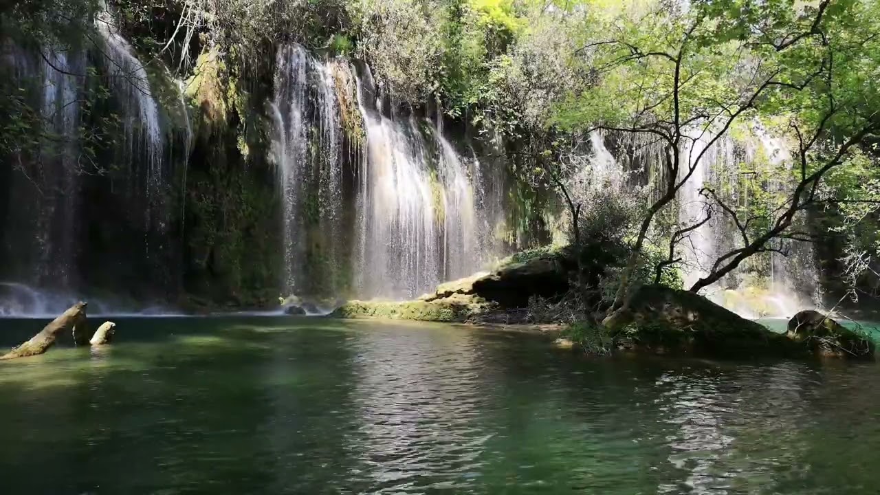 Beautiful Sea Waves | Waterfall Aesthetic | The Travel Tart