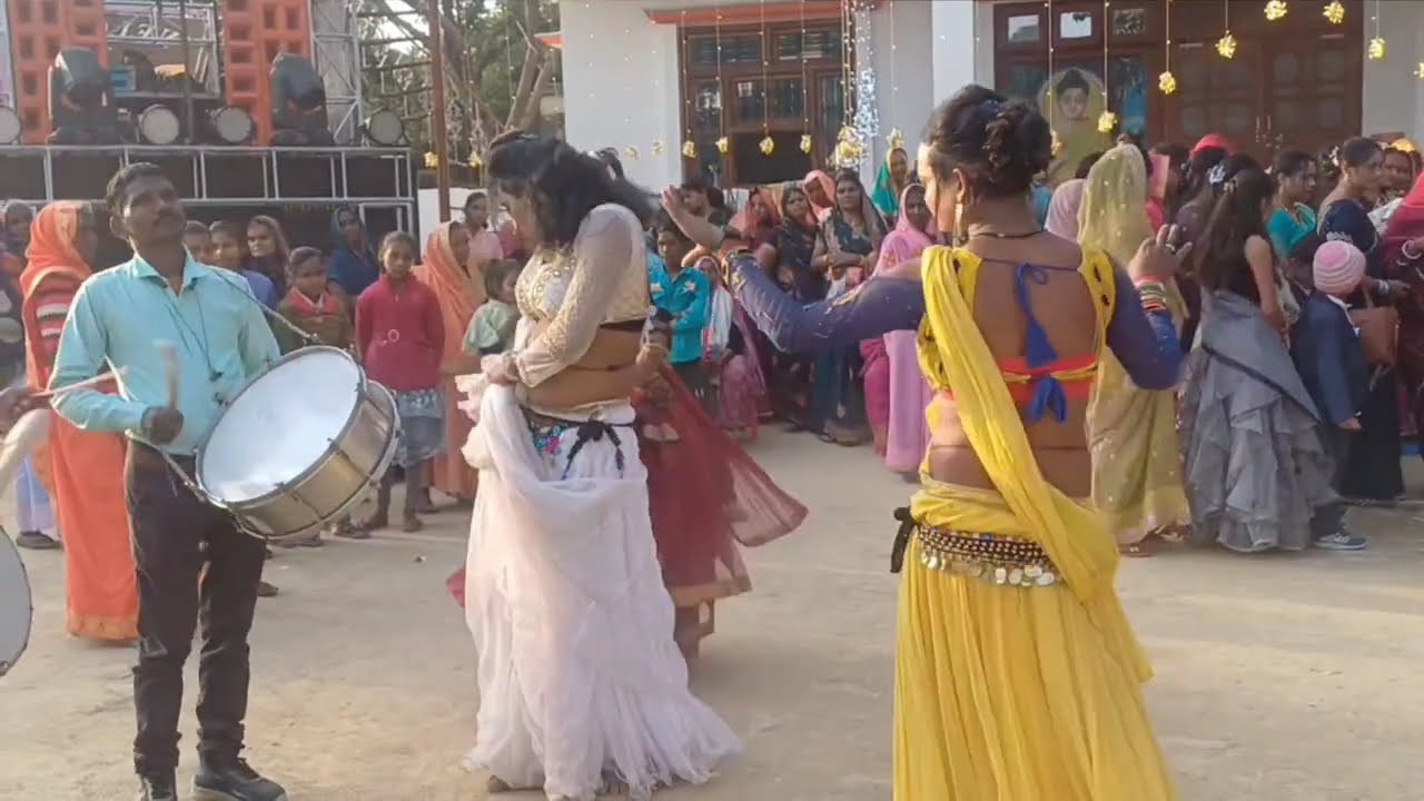 #viral राम स्वरुप डांसर का डांस देखने के गांव वाले कैसे इकठ्ठा होकर देख रहे है क्या गजब का डांस है