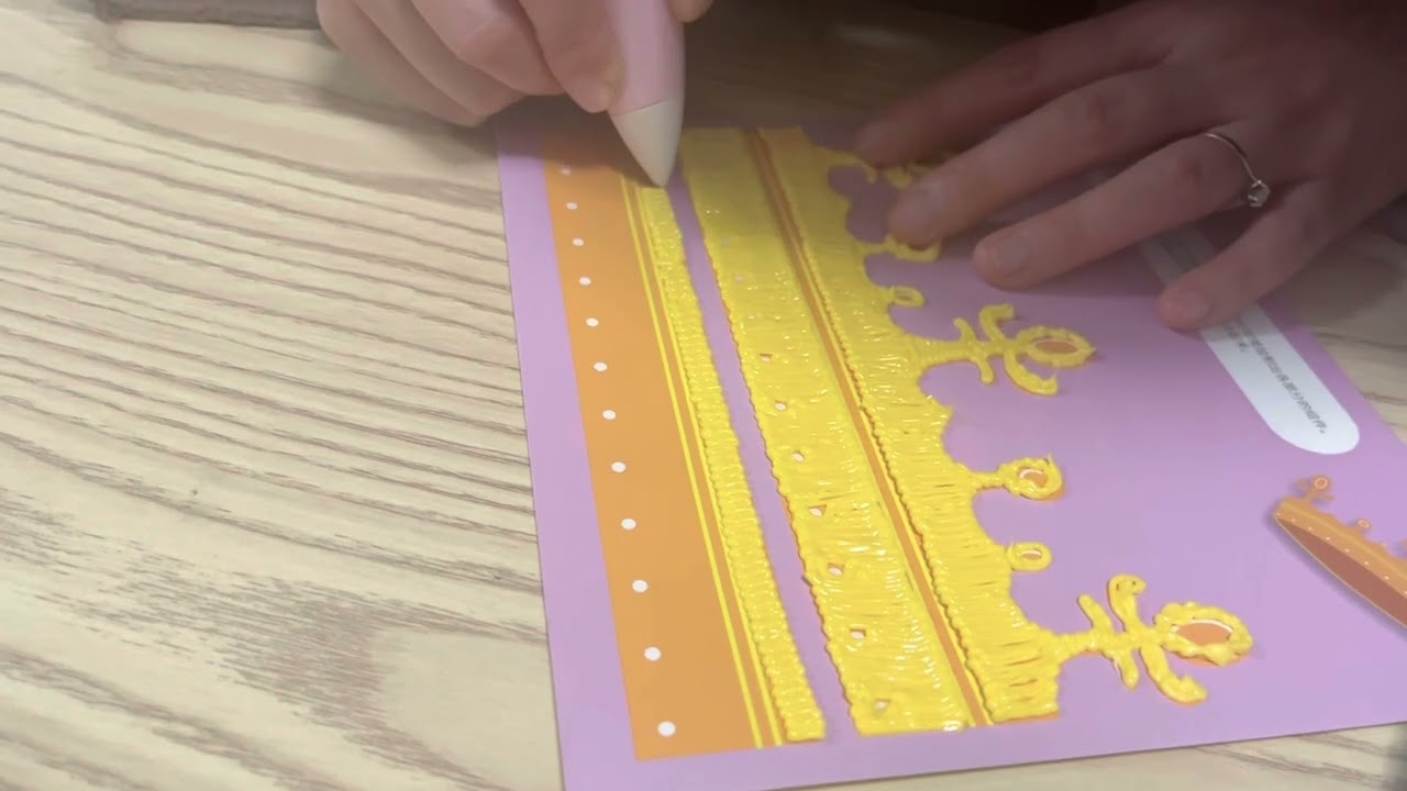 Immersive Drawing with 3D Pen: Crown