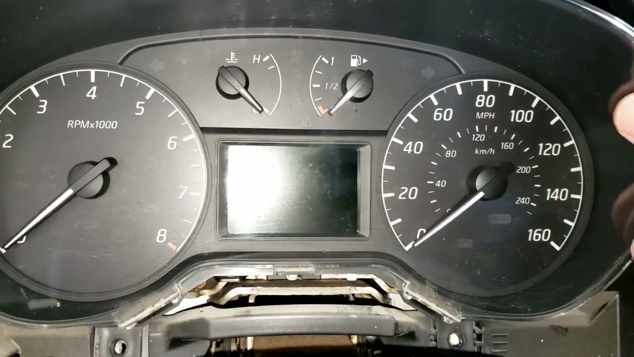 Как снять приборную панель с вашего Nissan Sentra 2013-2019 годов выпуска