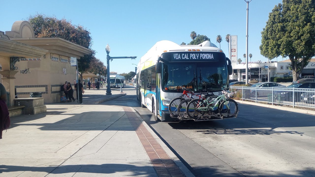 2020 Foothill Transit New Flyer XN60 2923