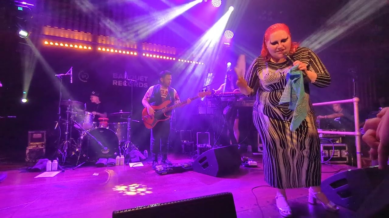 Gossip.  Peace & Quiet.  Banquet Pryzm  (22 March 2024)