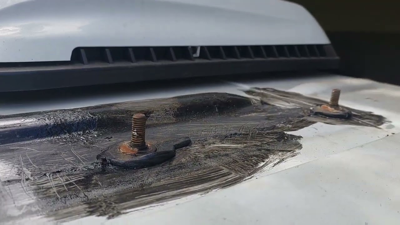 instalando toldo retratil no motorhome AKIRA (agora temos sombra)