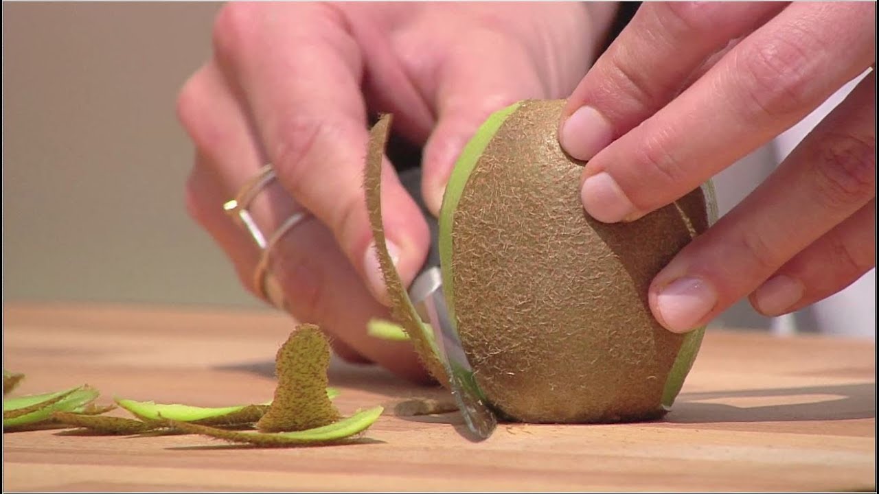 Krojenie owoców na sałatkę macedońską: poziom Masterchef [ Masterchef ]