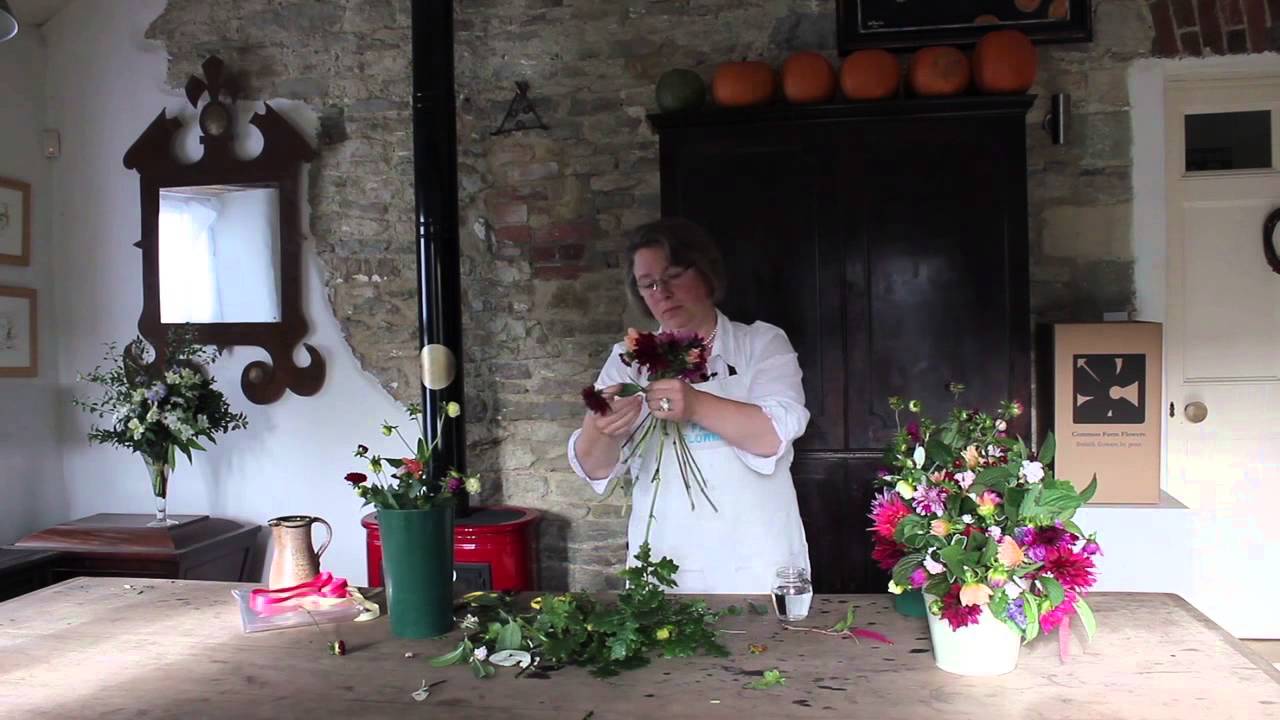 How to make a jam jar posy by Common Farm Flowers