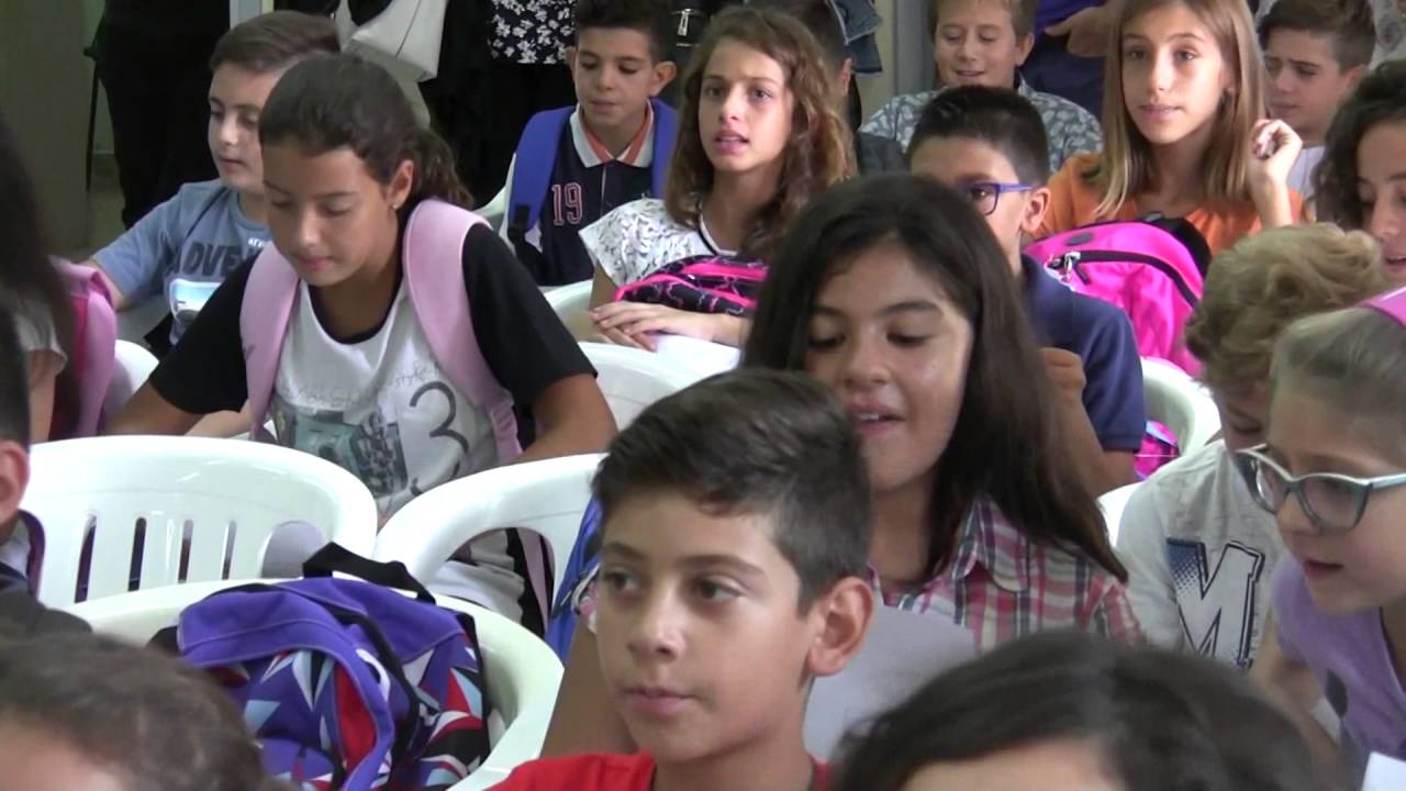 Primo giorno di scuola al Polo 1 di Galatone (Le) - a.s. 2016/'17