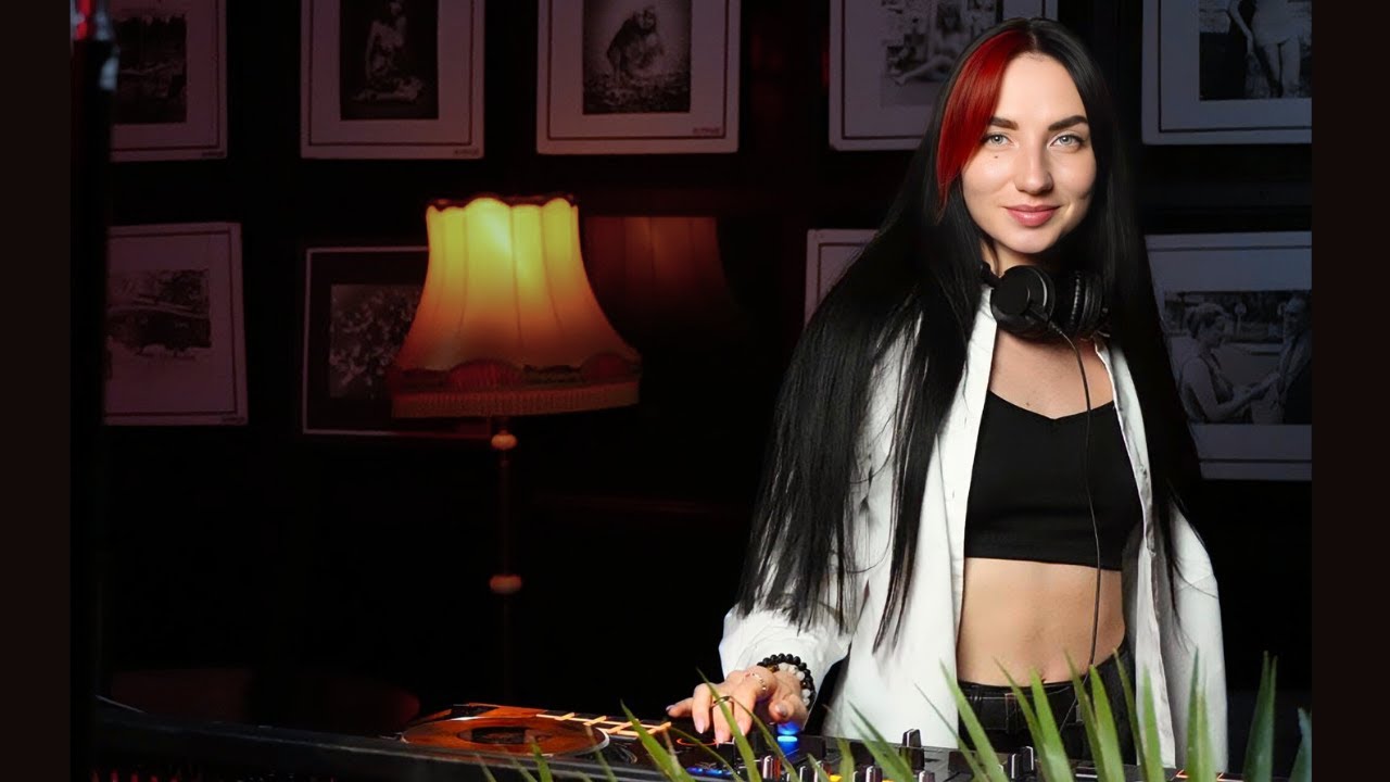 Kristen Kroft - KroftCast #01 Conte Bar, Batumi [Melodic Techno / Progressive House Dj Mix 2024] 4k