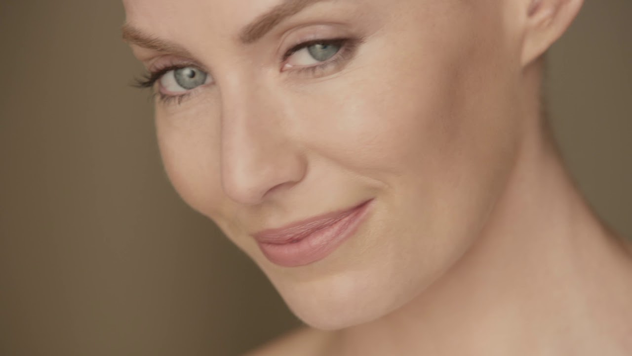 Podkład Max Factor Radiant Lift | Trwałość i nawilżenie