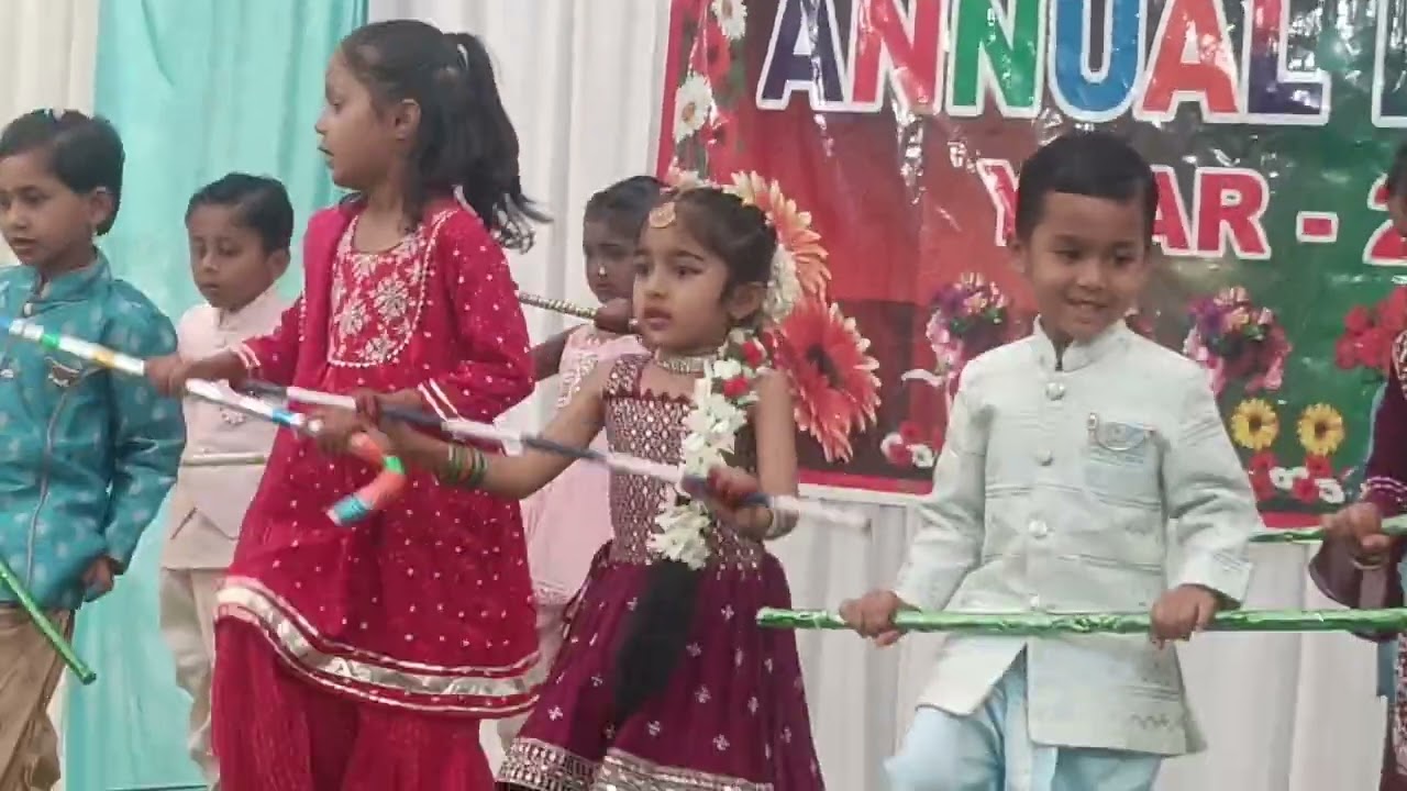 दादाजी की छडी हू मै 