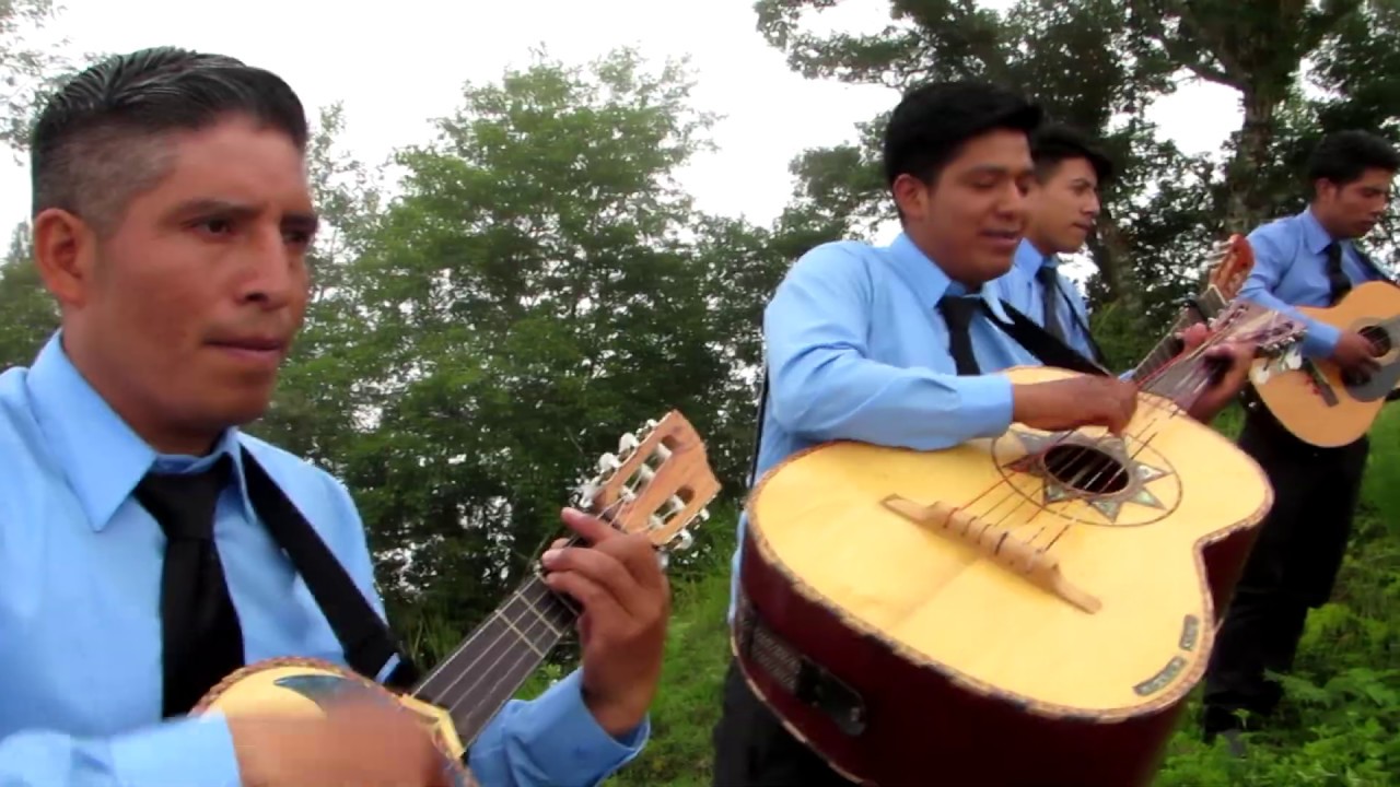 DANY ROBLERO Y EL CONJUNTO GRANDEZA 2// TEMES QUE EN LA LUCHA//Videoclip
