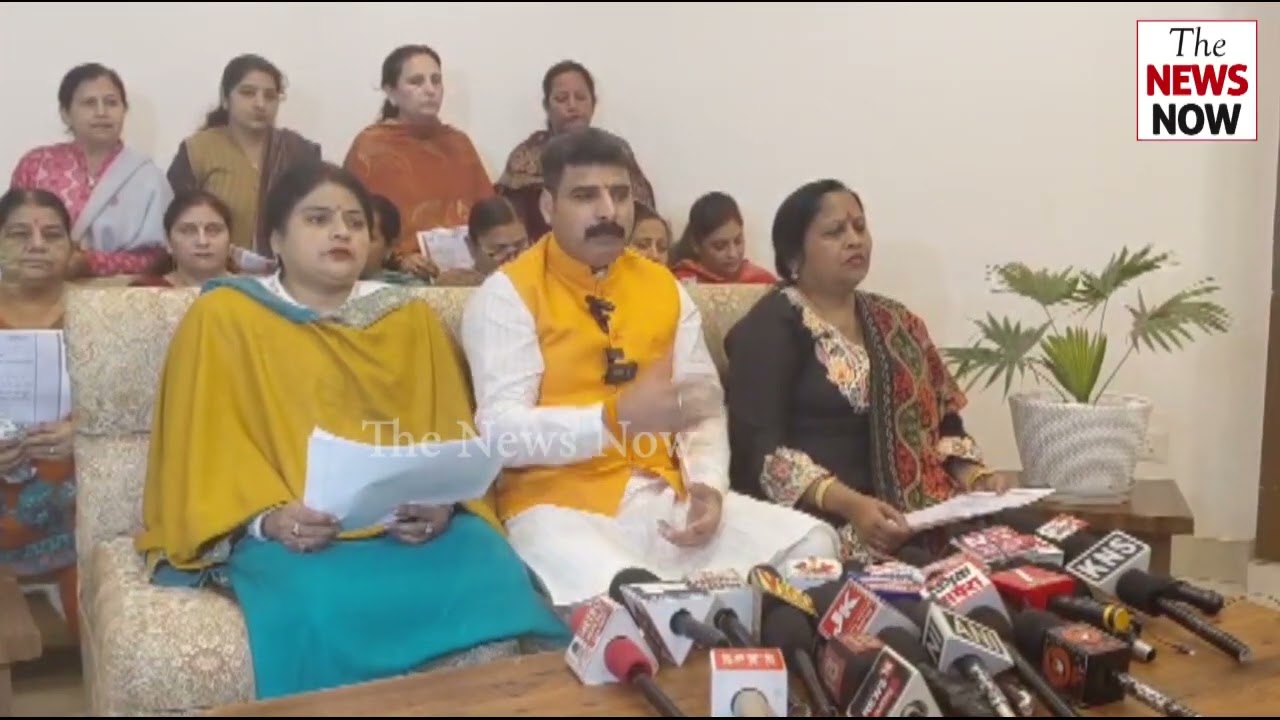 Udhampur: Pawan Khajuria addresses press over alleged Housing Board plot allotment scam