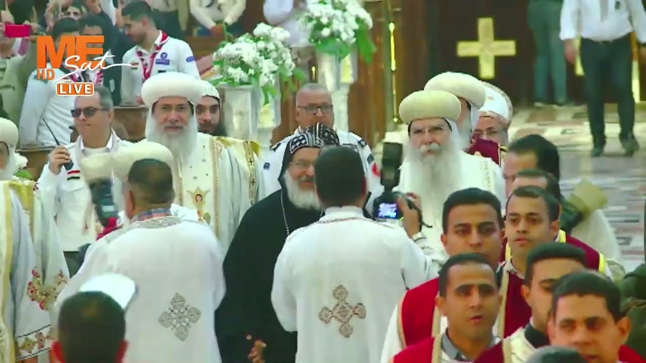 موكب الآباء الأساقفة الجدد في قداس سيامة أبوين أسقفين، من الكاتدرائية المرقسية الكبرى - العباسية.