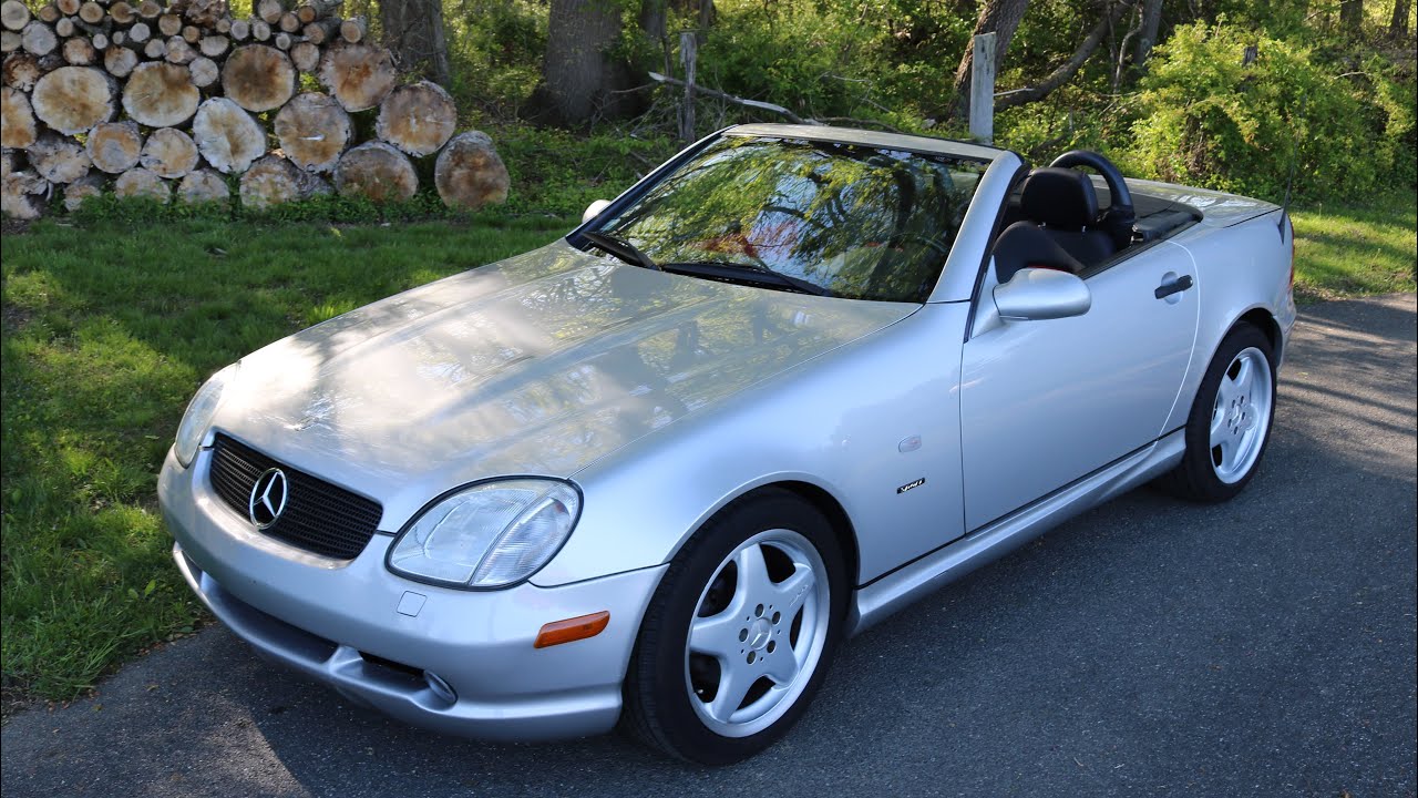 The Mercedes-Benz R170 SLK Was an Instant Roadster Icon