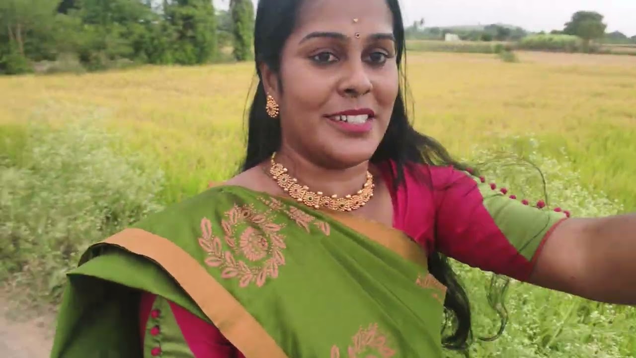 என்னால முடிஞ்ச ஒரு சின்ன உதவிபாட்டி எனக்கு முத்தம் கொடுத்துருச்சு 😄😄 