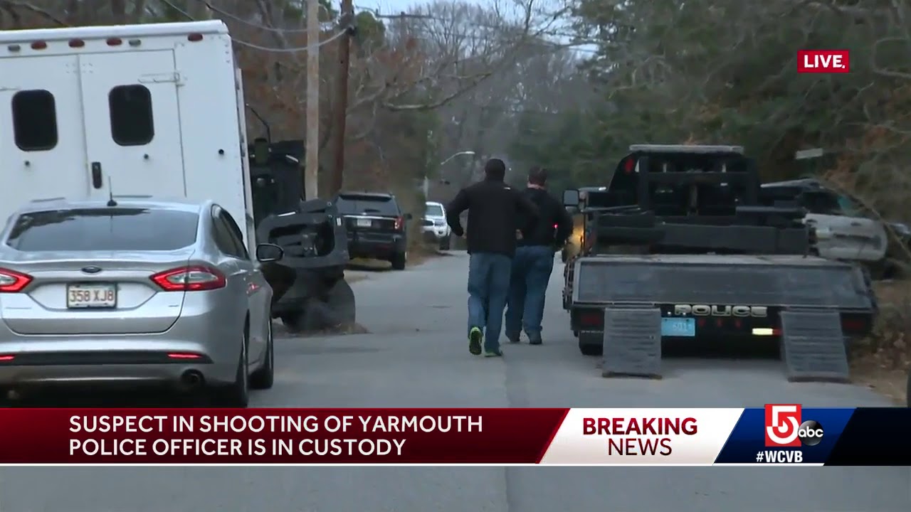 Yarmouth police officer killed serving warrant
