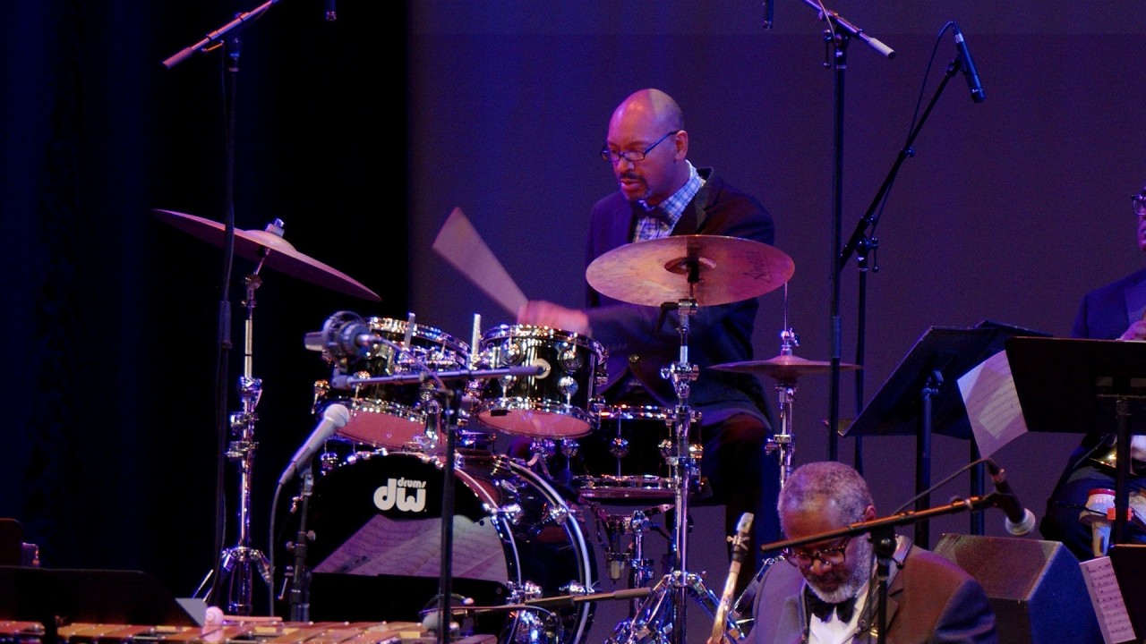 Jason Marsalis dr, dedicates intro to late drummer David F. Gibson 