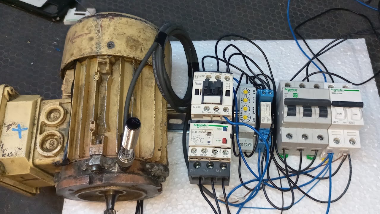 PNP Sensör ile 3 fazlı Asenkron Motorun Çalıştırılması Kumanda Devresi