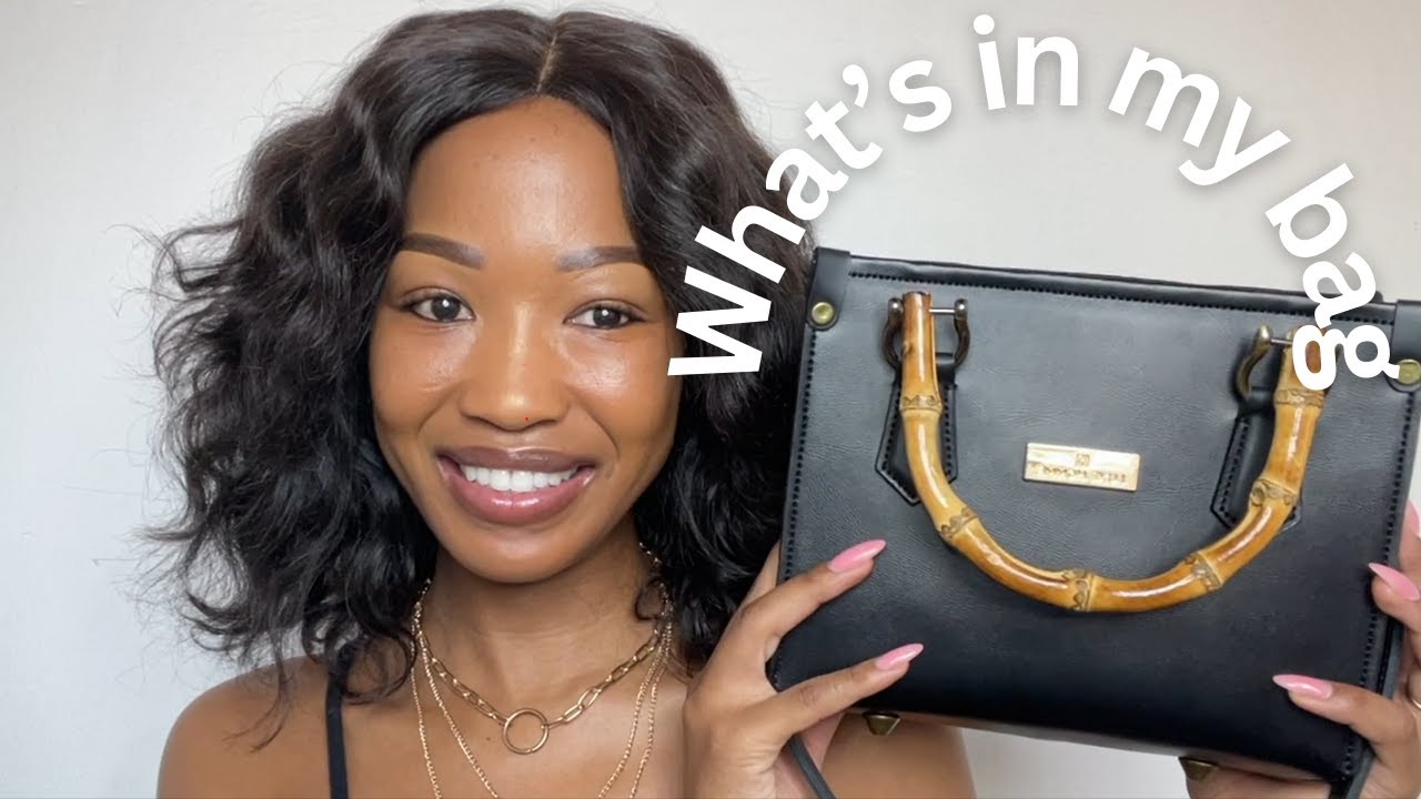 What's in my bag| South African Youtuber| Connie Mocumi