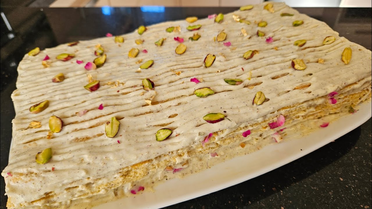 طريقة تحضير  خبزة قاطو بالفستق والبوفريوة🎂🍰🇹🇳،خبزة قاطو بالفستق والبوفريوة،gateau pistaches 