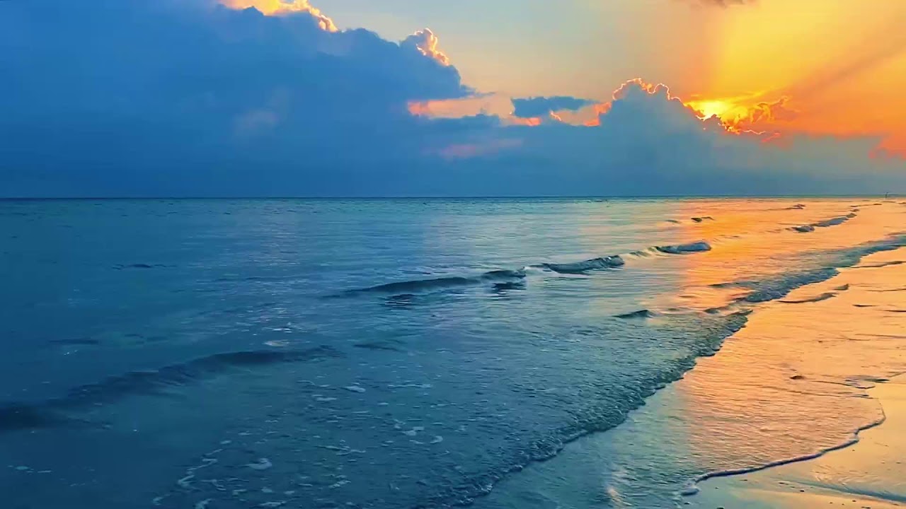 Calming Ocean Waves ASMR for Stress Relief 🌊 Peaceful Beach Ambience 4K