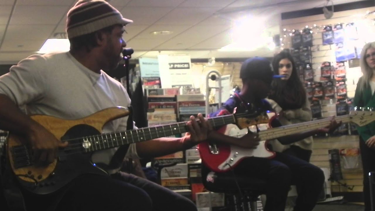 Victor Wooten & 8 year old Lil Asmar jamming in New York City