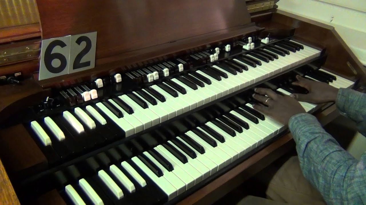 CV # 62 Hammond with Leslie Keyboard Exchange International