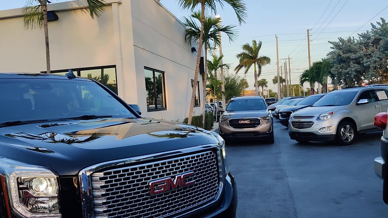 2016 GMC YUKON DENALI BLACK ON BLACK SHORT VIDEO!